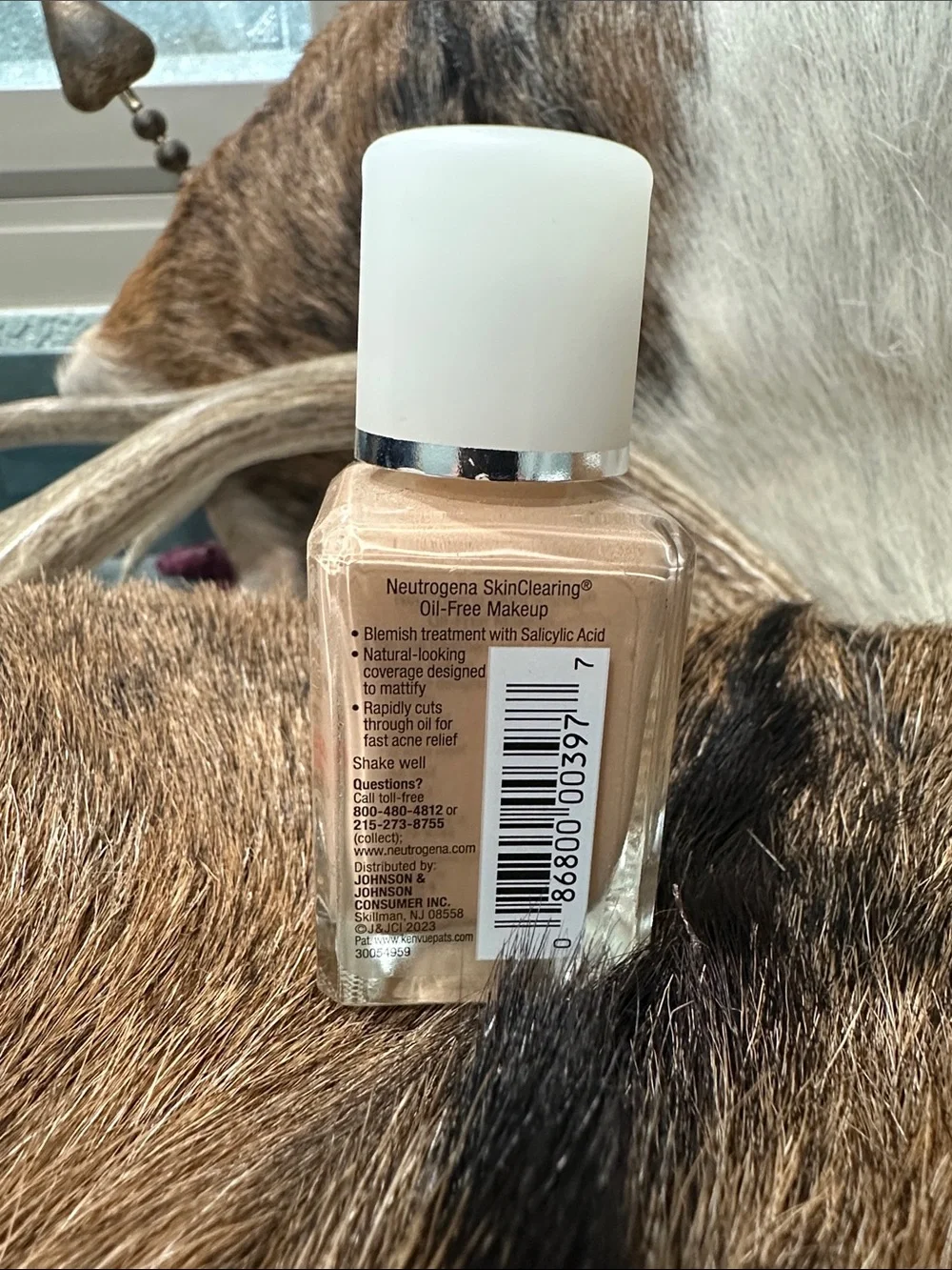 Neutrogena SkinClearing Foundation - Shade 40